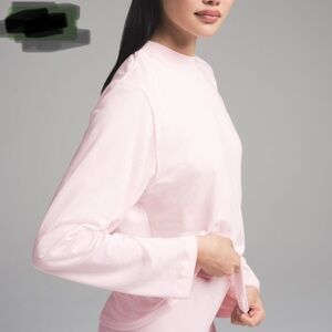 NWT SKIMS BOYFRIEND LONG SLEEVE T- SHIRT BARELY PINK